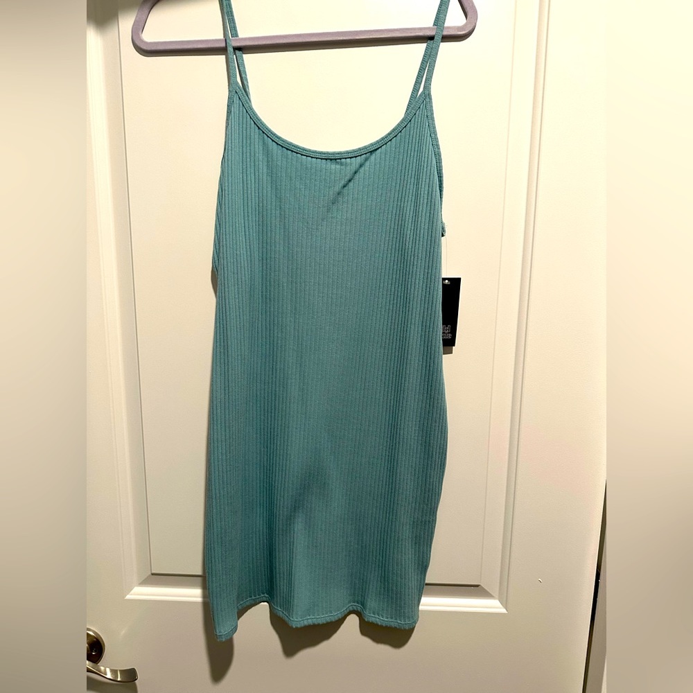Blue tight fit dress. Size XXL never been worn